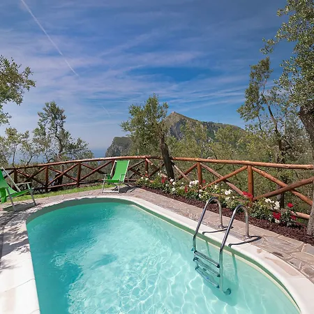 Saretta Villa *